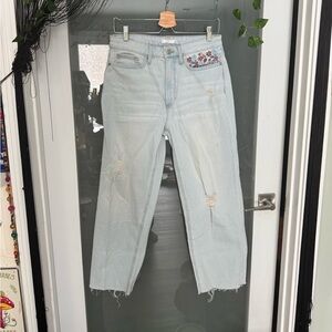LAUREN CONRAD jeans embroidered trendy crop jeans